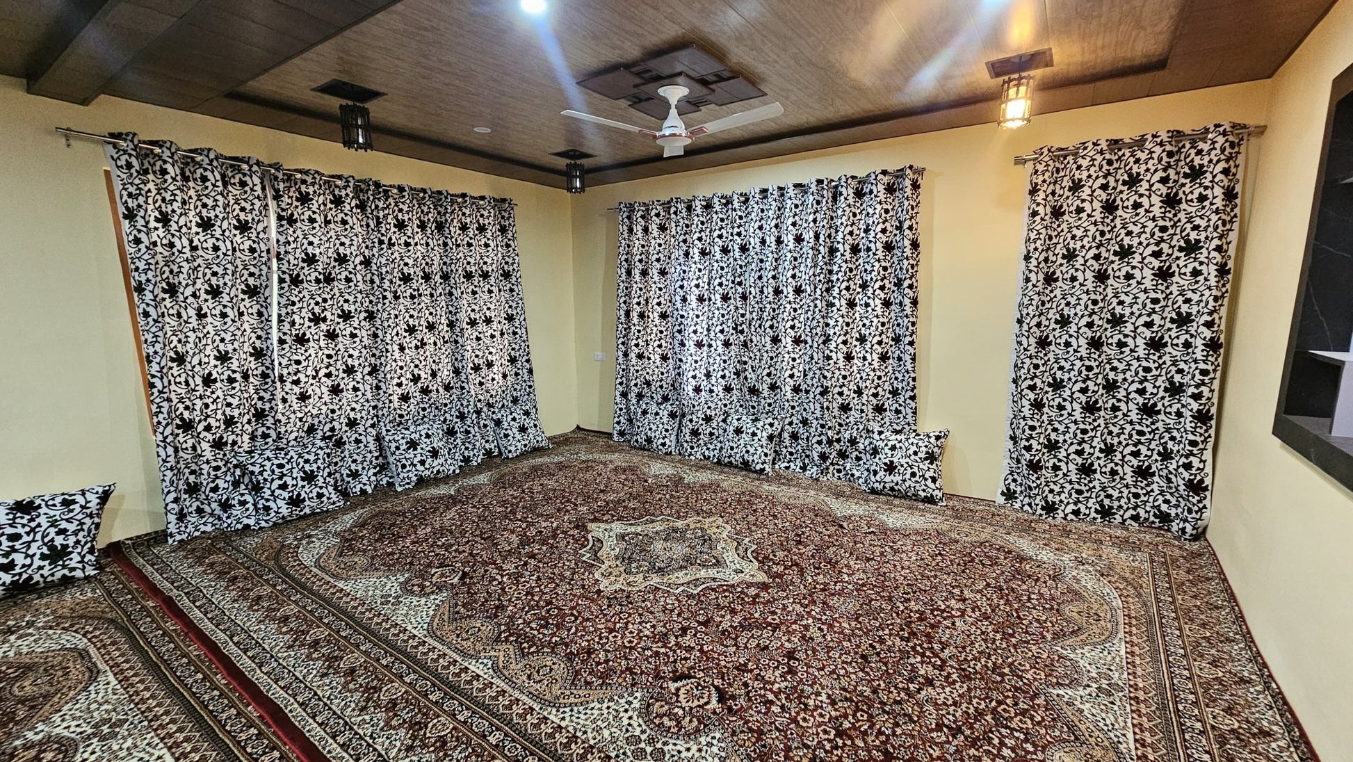 Cotton Ready to Hang Embroidery heavy wool - Homes and Company