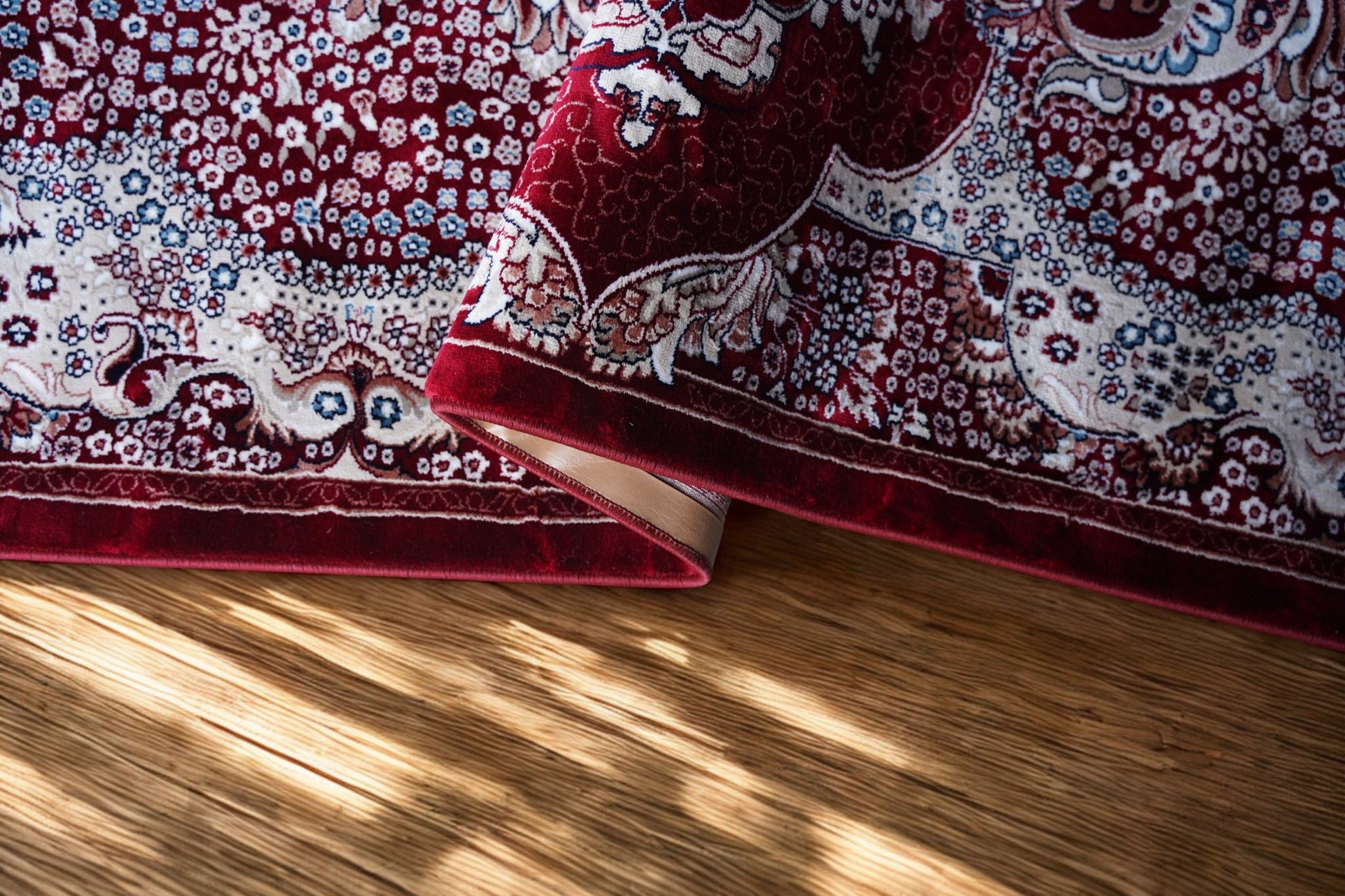 Luxury Machine - Made Carpet Kashmir's Choice in Elegant Blue, Ferozi, Maroon. - Homes and Company